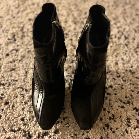 Alexander McQueen Black Booties - Picture 2 of 7